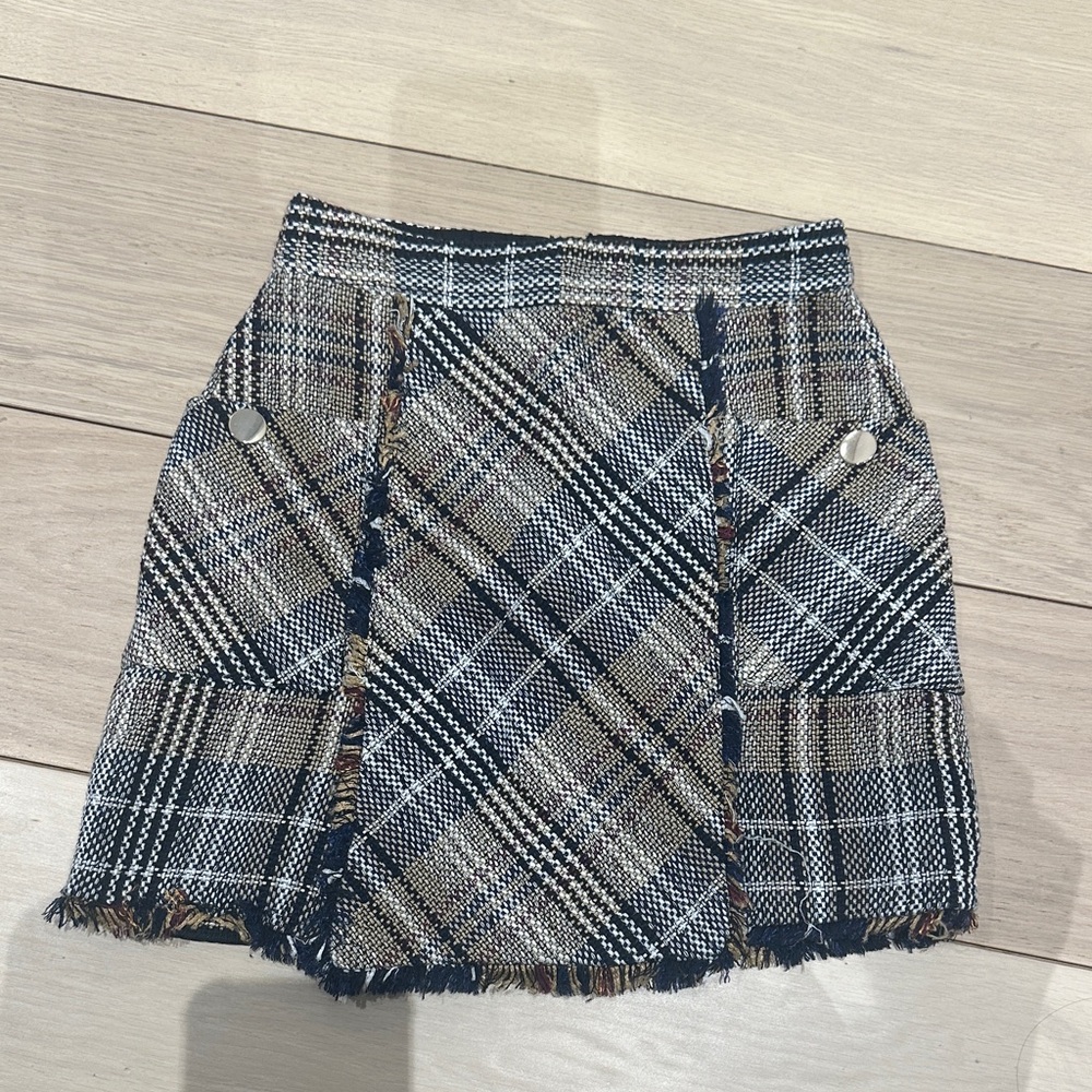 Zara Plaid Tweed Mini Skirt in Navy and Tan